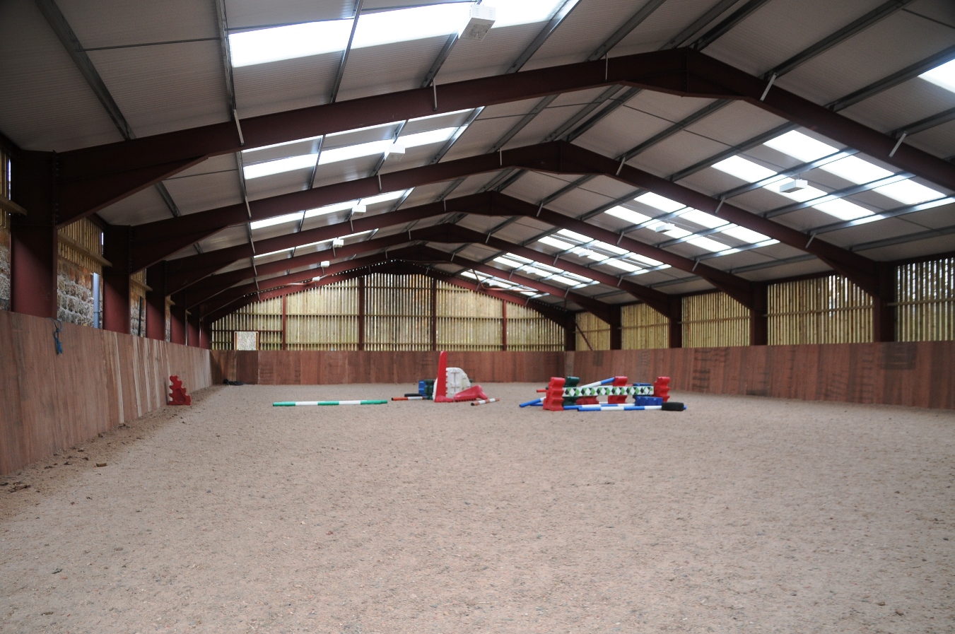 Indoor Menage for Horseback UK